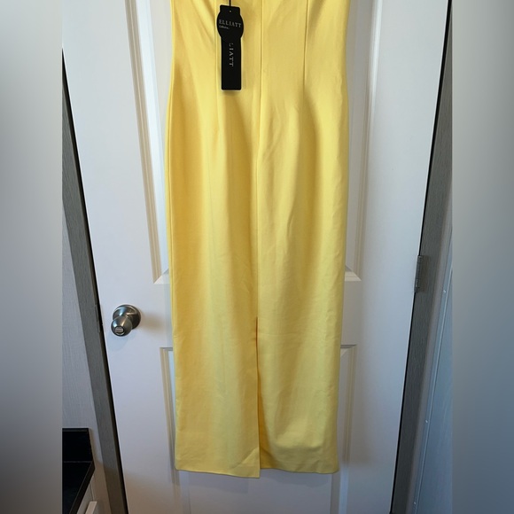 Elliatt NEW “Evee” Maxi Fitted Strapless 3D Floral Dress Yellow Size Medium - Picture 6 of 10